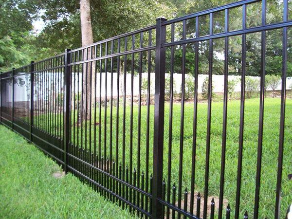 Flat Top Puppy Picket Aluminium Fencing